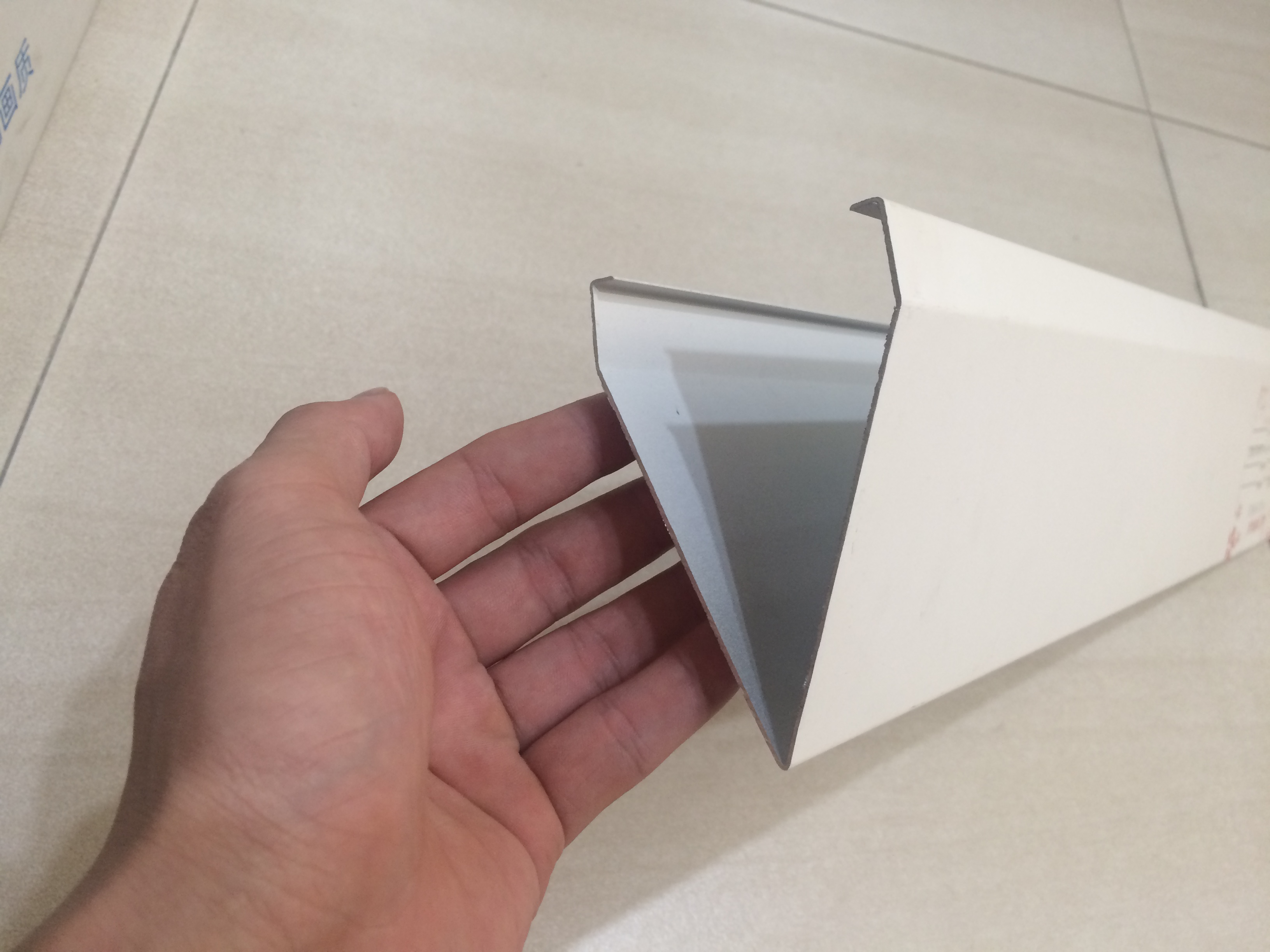V型铝挂片3 V型铝挂片3